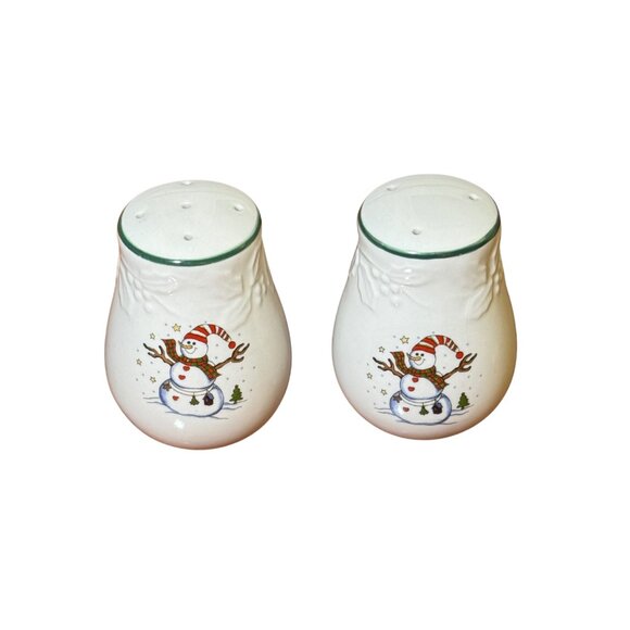 Snowman Salt & Pepper Shakers Ceramic Embossed Rim GEI Discontinued Pattern - Picture 1 of 5